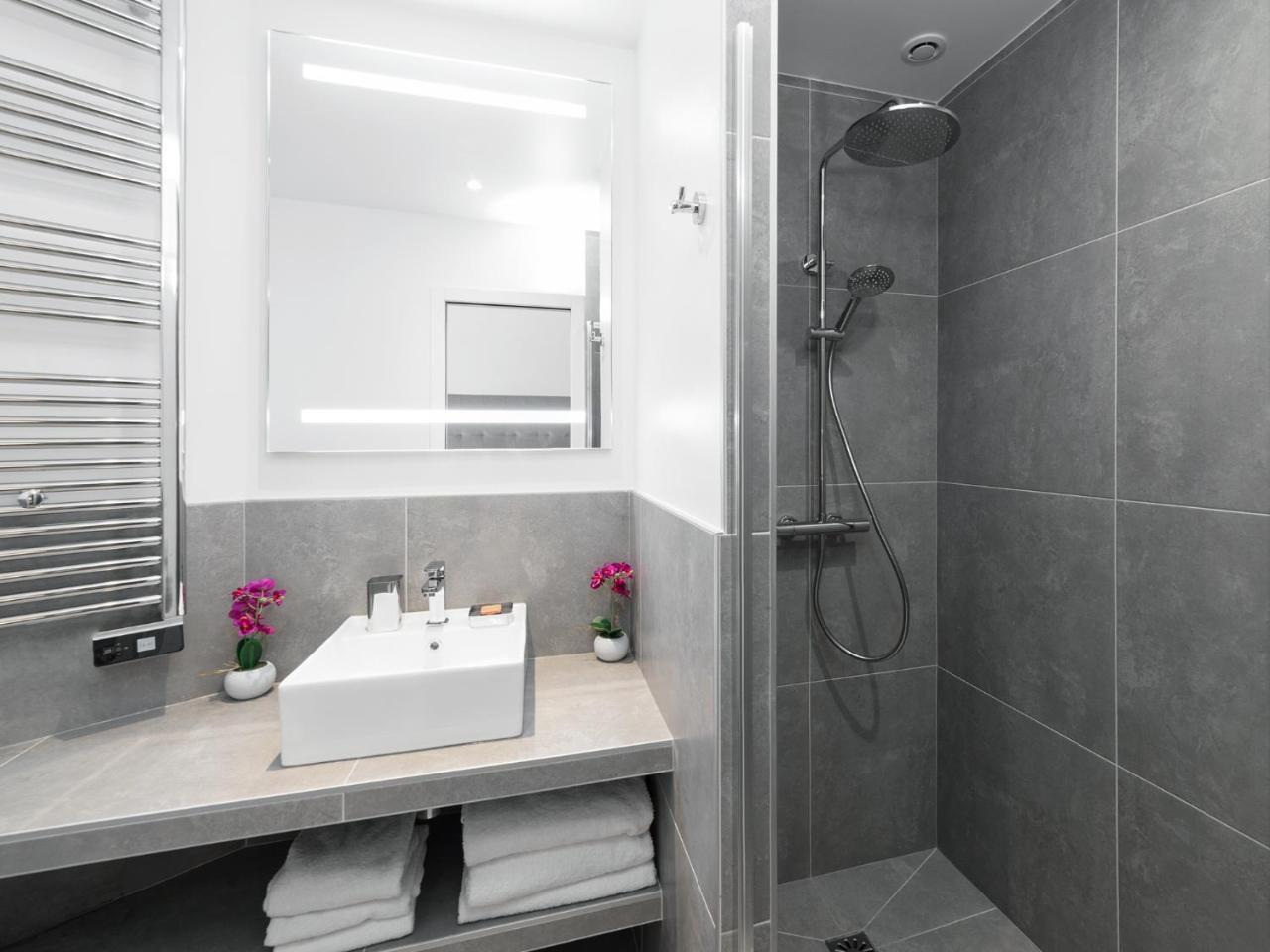 Livinparis - Luxury Ac 2 & 3 Bedrooms Le Louvre Esterno foto